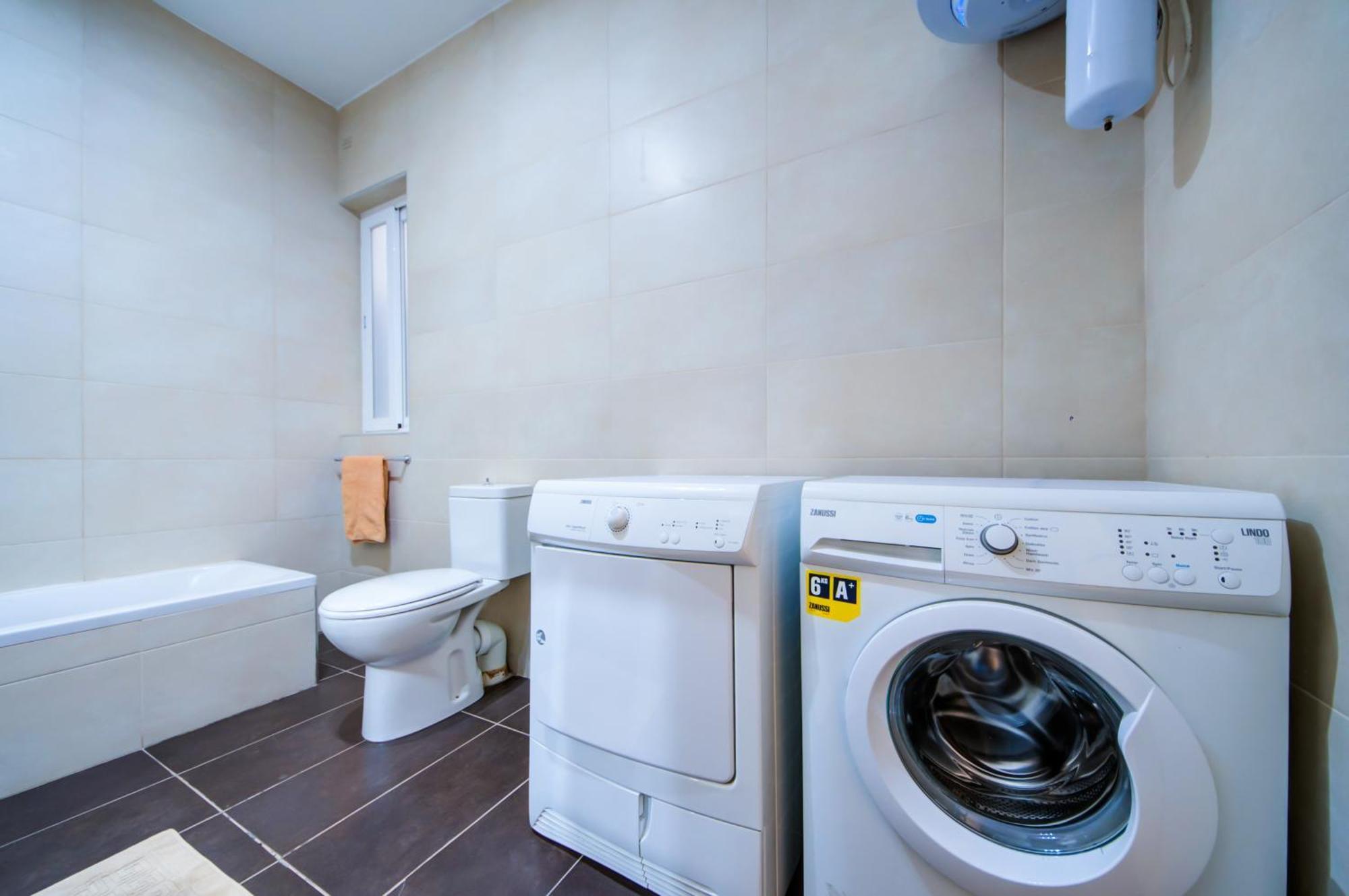 Stylish 2Br Apt With Balconies In St Julians, Paceville - Apt 6 By Vaganza Сент Джулианс Экстерьер фото