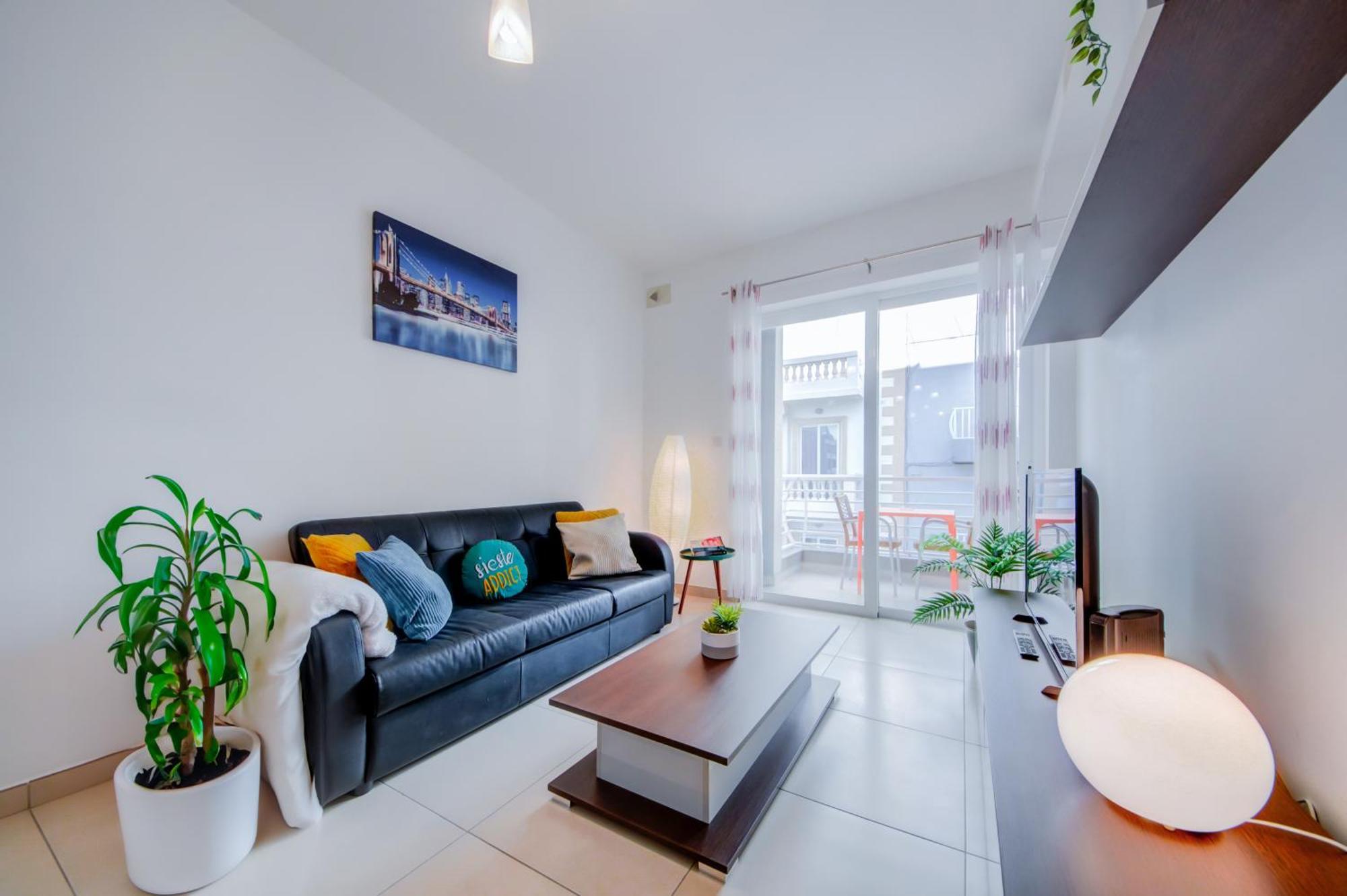 Stylish 2Br Apt With Balconies In St Julians, Paceville - Apt 6 By Vaganza Сент Джулианс Экстерьер фото